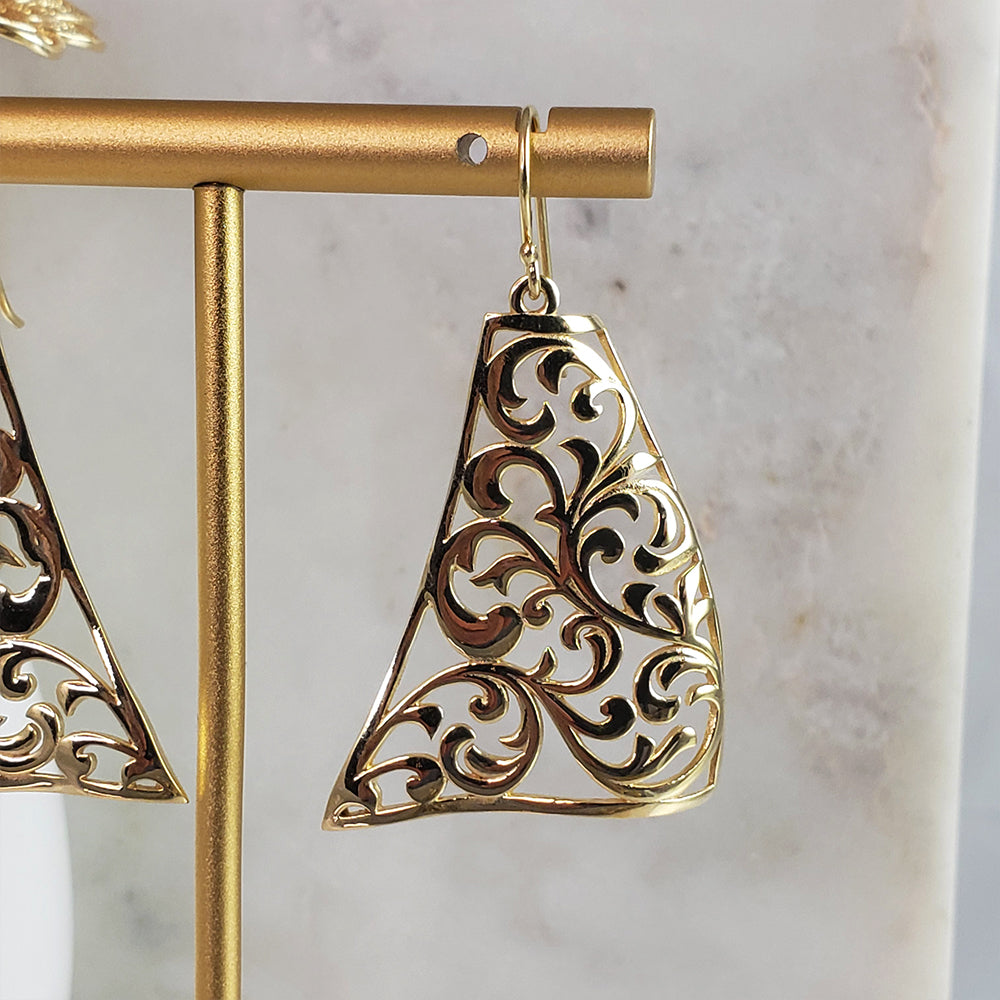 Glamorous Gold Plated Scrollwork Dangle Earrings