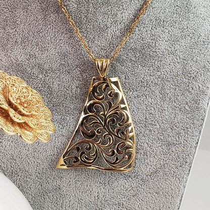 Charming Gold Scrollwork Statement Necklace - TurkishBling