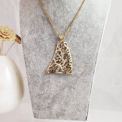 Charming Gold Scrollwork Statement Necklace - TurkishBling