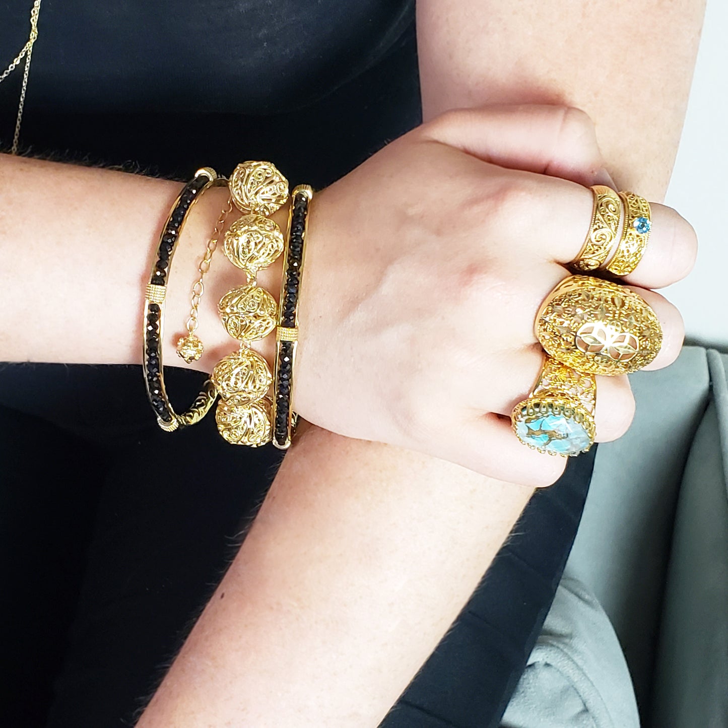 GOB Channel Elegant Sparkling Black Spinel Gemstone Bracelet