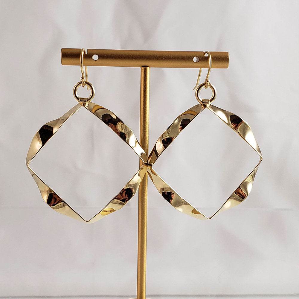 Wavy Square Drop Earrings – Bold Open Frame Look - TurkishBling