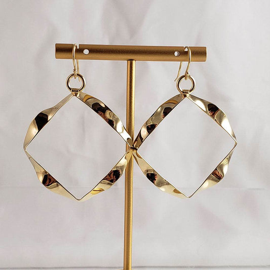 Wavy Square Drop Earrings – Bold Open Frame Look - TurkishBling