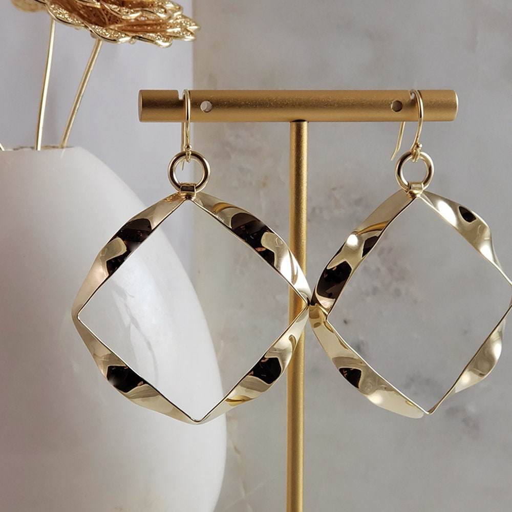 Wavy Square Drop Earrings – Bold Open Frame Look - TurkishBling