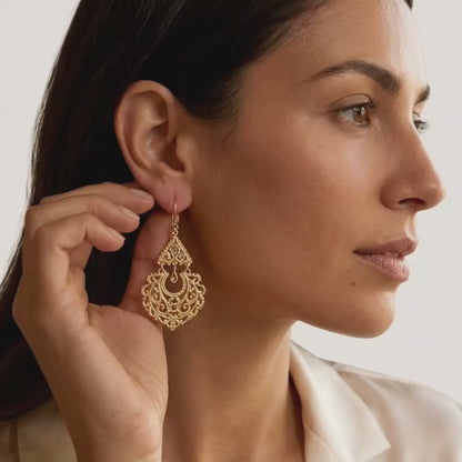 Gold Filigree Chandelier Earrings – Vintage-Inspired Statement Dangle Earrings