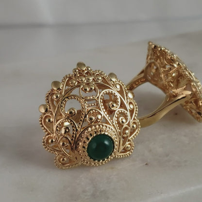 Peacock Tail Filigree Ring with Agate Cabochon