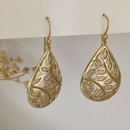Teardrop Leaf Filigree Drop Earrings