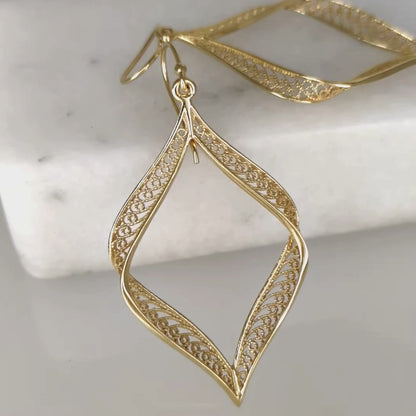 Ribbon Marquise Filigree Dangle Earrings with Sculptural Contour