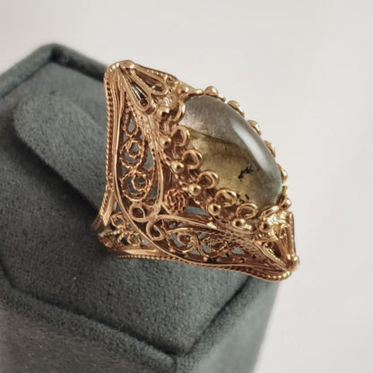 Filigree Elongated Ring with 14 x 7mm Labradorite