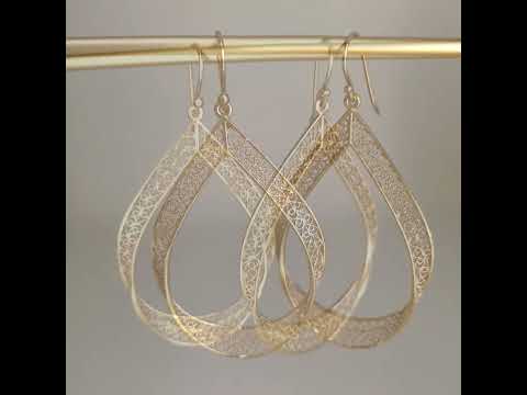 Elegant Gold Teardrop Filigree Earrings – Handcrafted Artisan Statement Dangles, Lightweight Jewelry