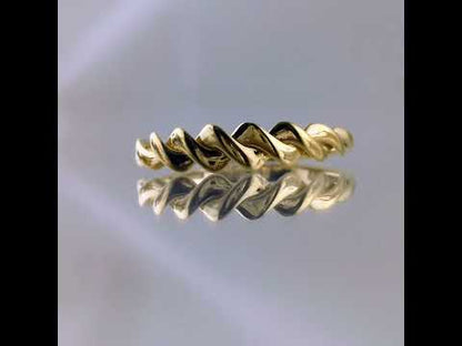Minimalist Twisted Gold Ring - 10k,14k,18k